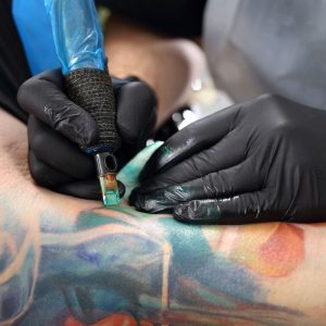 Guanti Nitrile Neri senza Polvere Reflexx 78 DPI III DM I 4 Gr 100 Pz - 5