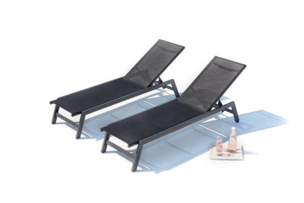 Set 2 Lettini Prendisole Impilabili in Alluminio con Ruote + Tavolino Grigio