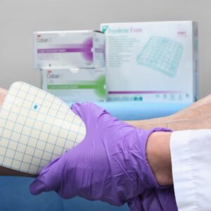 3M Tegaderm Foam Medicazione in Schiuma Non Adesiva Sterile 10x10 cm - 30 pz - 3